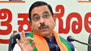ବଡ଼ ଖବର: ଧର୍ମେନ୍ଦ୍ରଙ୍କ ଇସ୍ତଫା ପରେ ପ୍ରହଲାଦ ଜୋଶୀଙ୍କୁ ଶିକ୍ଷା ବିଭାଗର ଅତିରିକ୍ତ ଦାୟିତ୍ୱ