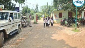 ୨୨ ପ୍ରାର୍ଥୀଙ୍କ ପ୍ରାର୍ଥିପତ୍ର କାଏମ: କ୍ୟାମ୍ପସ୍‌ରେ ରାଜନୈତିକ ଉଷ୍ମତା