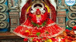 ସମଲେଶ୍ବରୀଙ୍କ ଶୈଳପୁତ୍ରୀ ବେଶ
