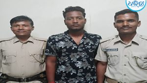 ଗ୍ରୋସରୀ ଦୋକାନରୁ ଦେଢ଼ ଲକ୍ଷ ଟଙ୍କା ଲୁଟ୍‌, ଜଣେ ଗିରଫ